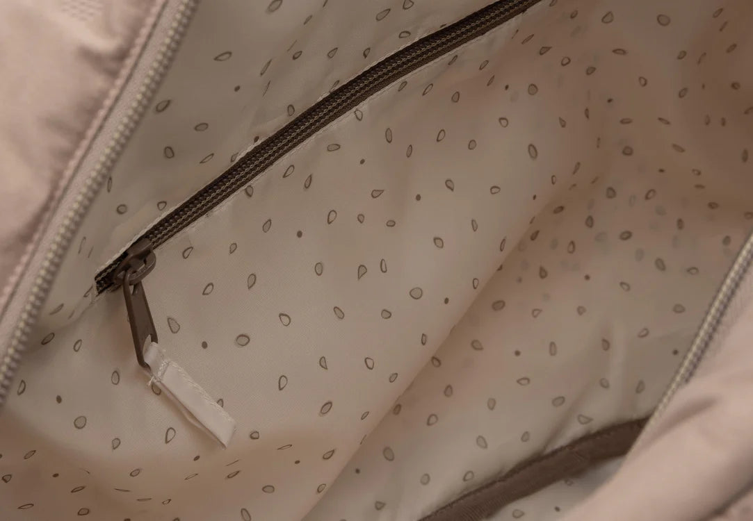 Embossed ▪ Luiertas Milky Coffee