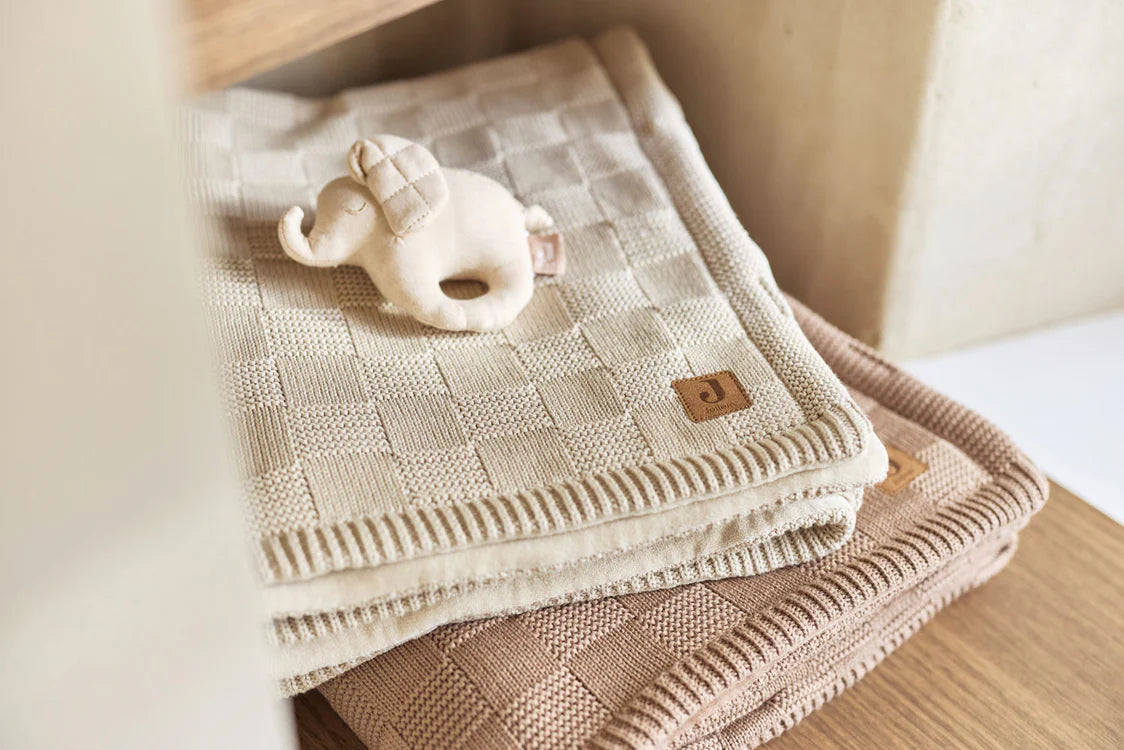 Dekentje 75x100 cm ▪ Box Knit ▪ Milky Coffee / Velvet