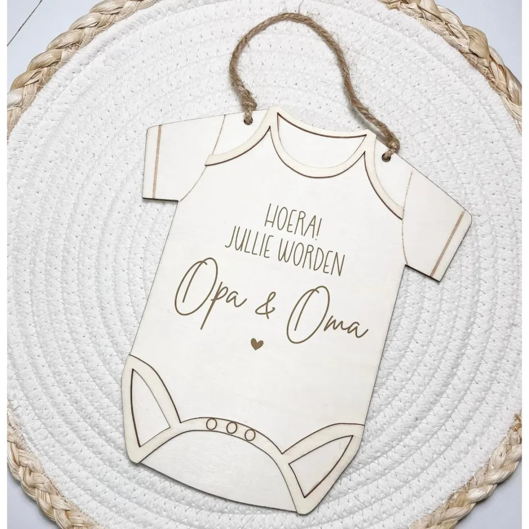 Houten bordje "Jullie worden oma & opa"