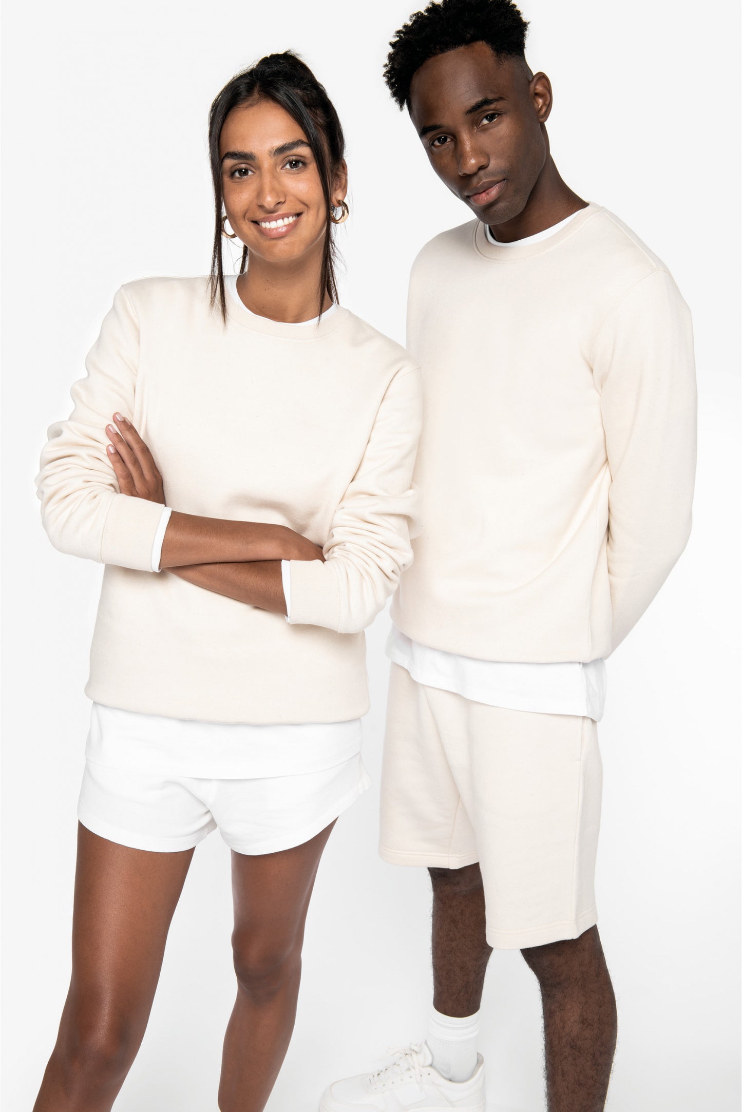 Uniseks sweater eigen ontwerp - met borduring