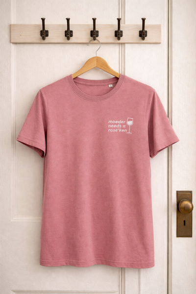 Moeder needs a rosé'ken ▪ T-shirt