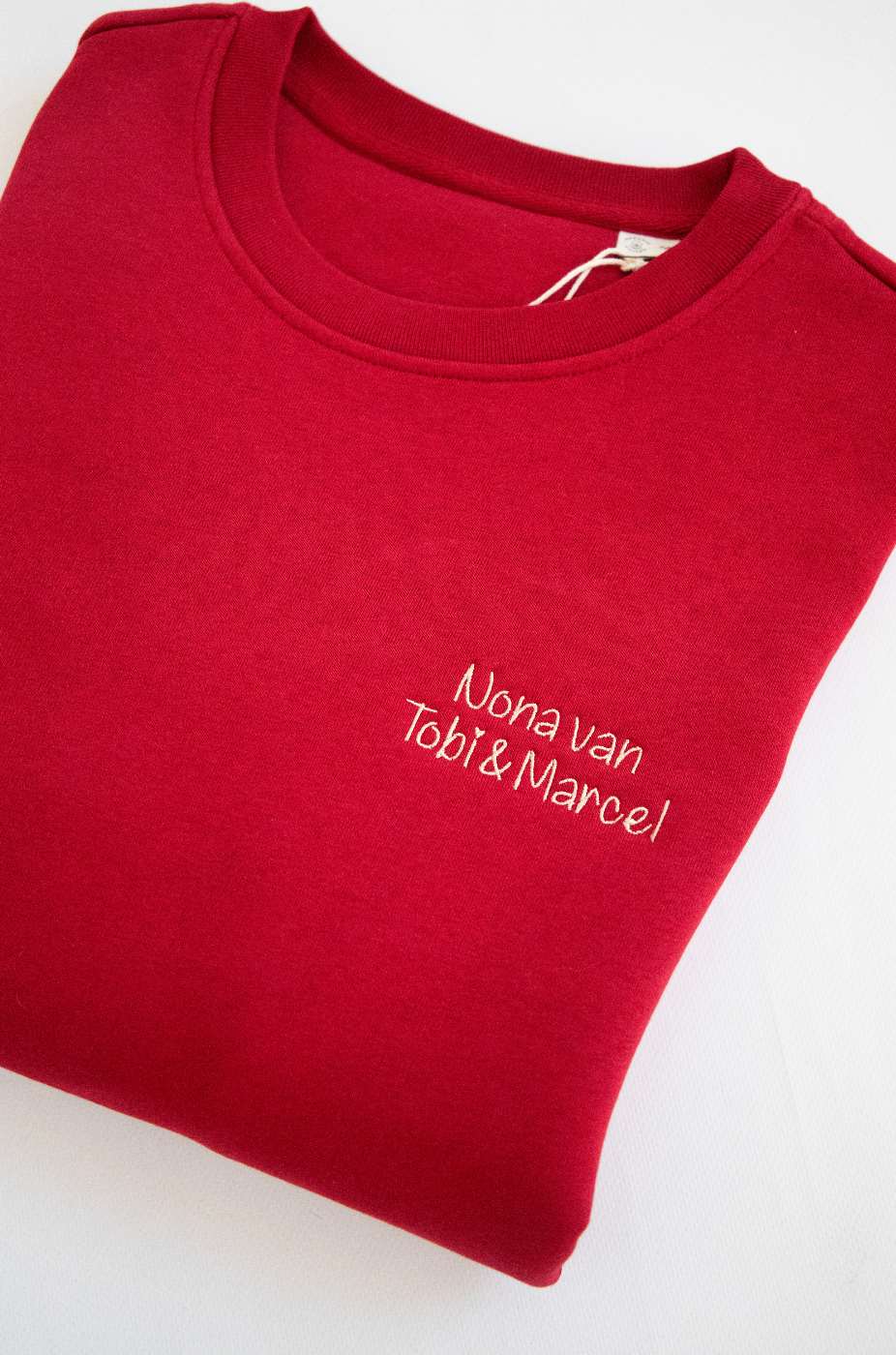 Uniseks sweater eigen ontwerp - met borduring