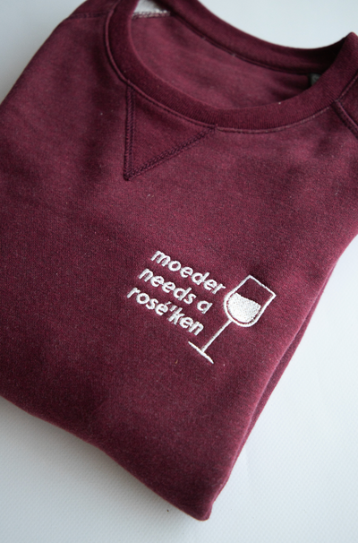Moeder needs a rosé'ken ▪ Sweater / Hoodie