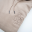 Sweater/hoodie met lijntekening ▪ geborduurd