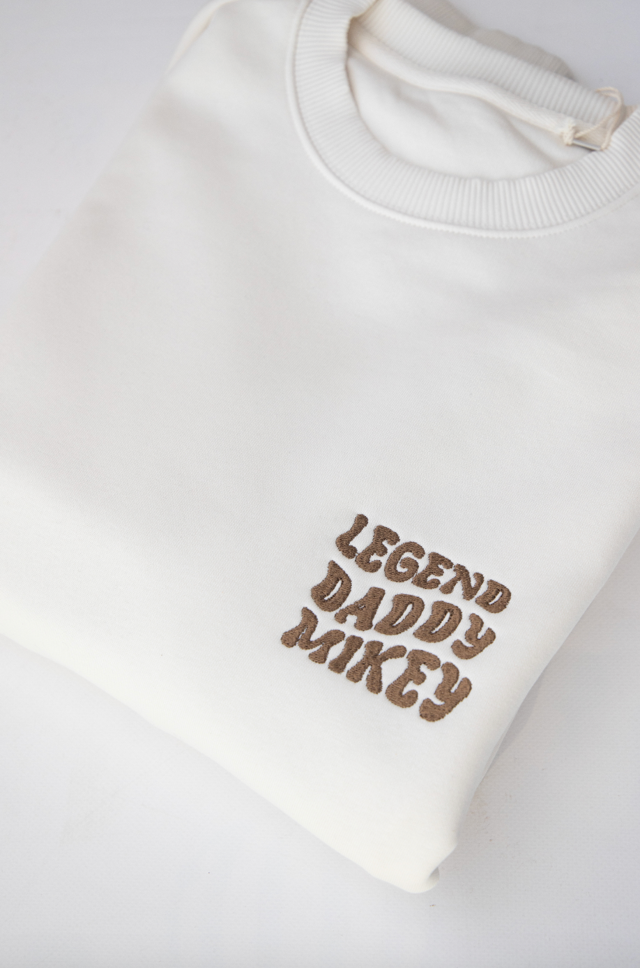Uniseks sweater eigen ontwerp - met borduring