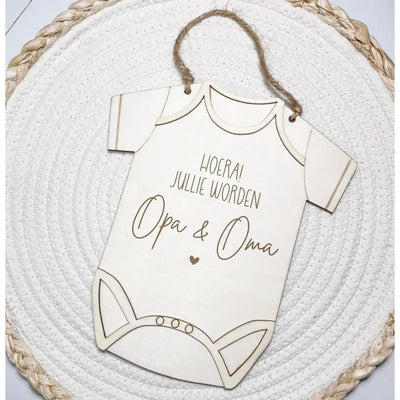 Houten bordje "Jullie worden oma & opa"