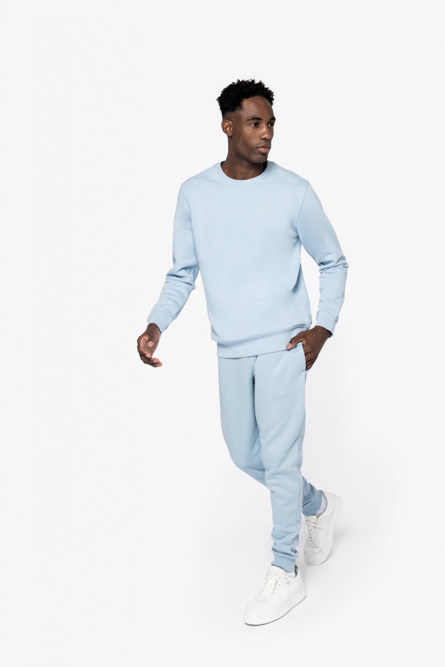 Uniseks sweater eigen ontwerp - met borduring